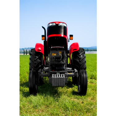 Toma frontal de tractor Massey Ferguson